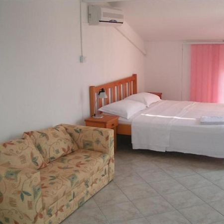Apartments Gabrijela Biograd Na Moru Exterior foto